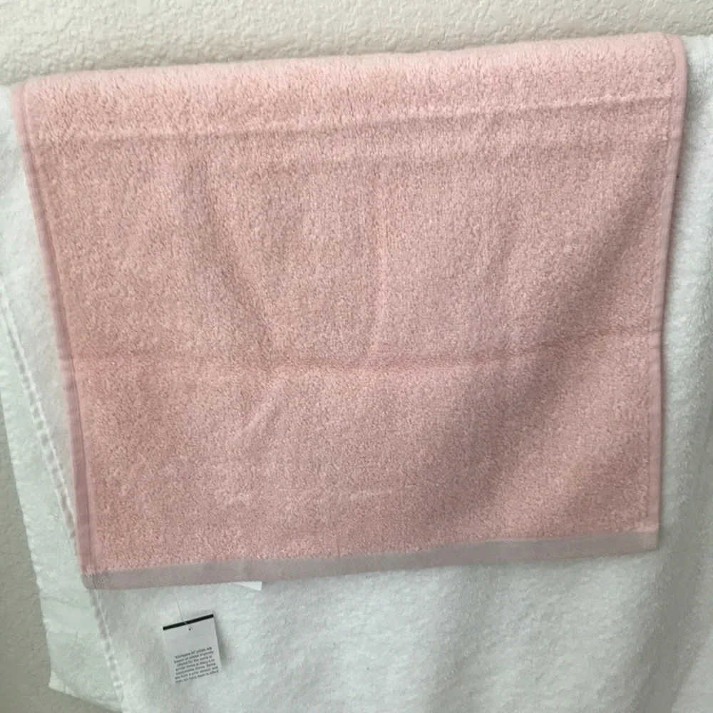 Cosmopolitan pink hand towels set of two